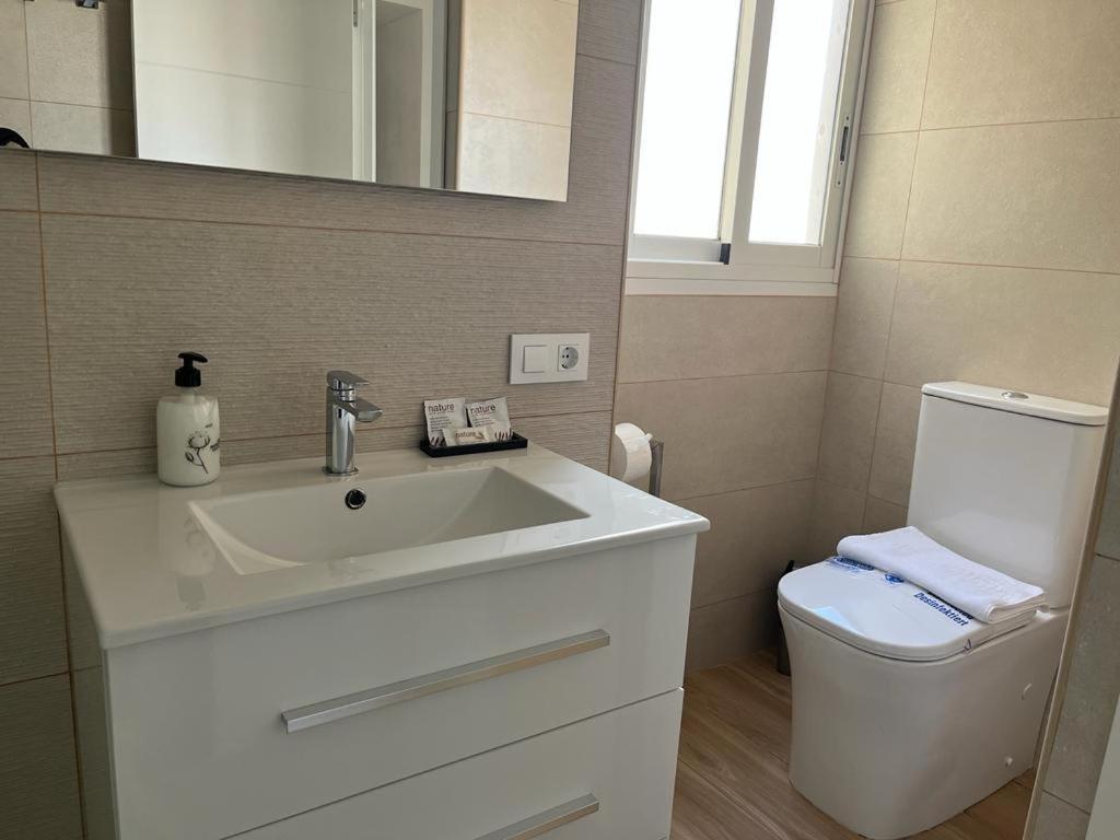Apartamento Frente Al Mar En Calpe Con Parking Para 4 Personas Eksteriør billede